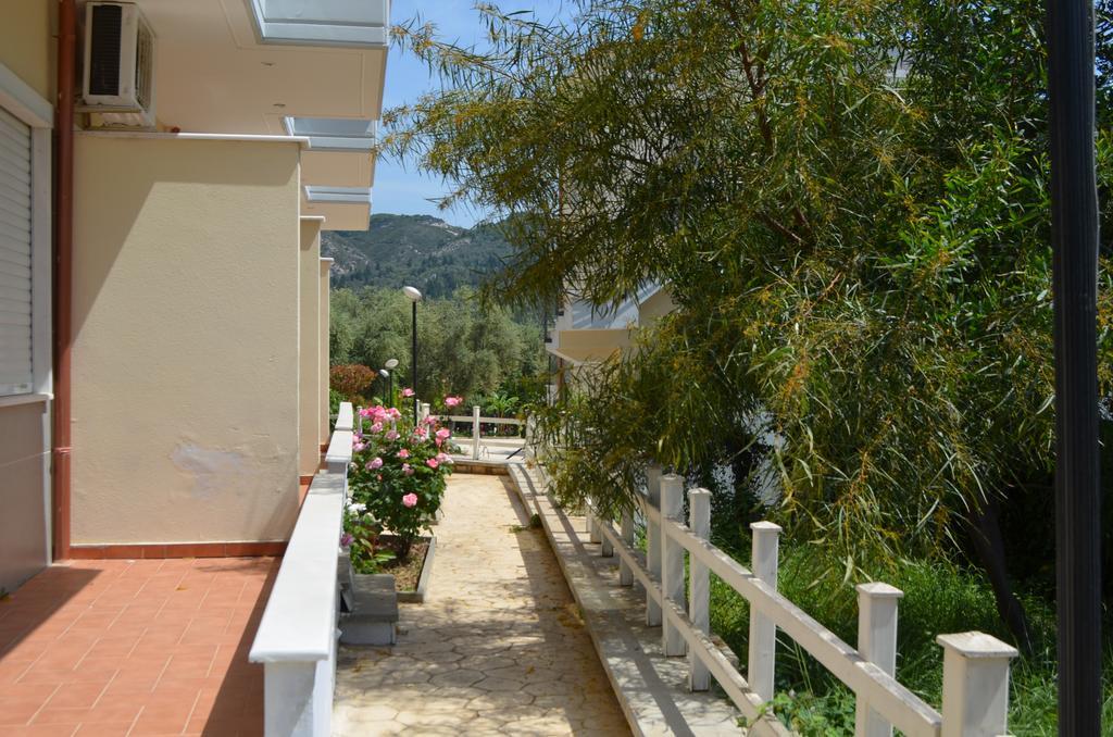 Hotel Elite 2 Kosta Dhërmi Exterior foto